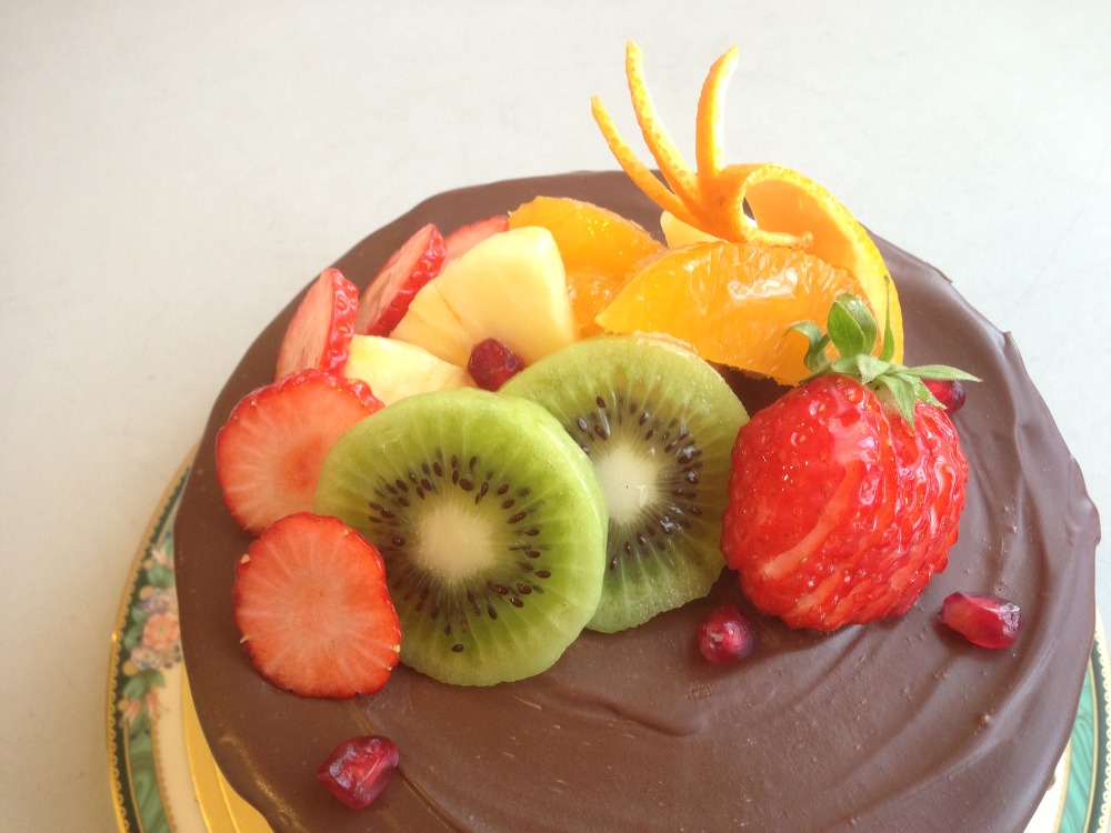 生チョコレートやザッハトルテを通販で全国へお届けしています。