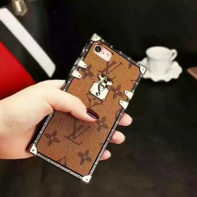 ルイビトン iPhone8 Galaxy S8ケース トランク型 - アイフォン7/7plusケース minikaba(東京都東京都目黒区青葉台アオバダイ)
