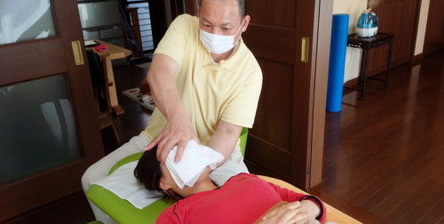 頭に優しい整体　笑福庵 ロゴ