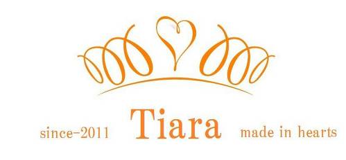 ラウンジTiara ロゴ