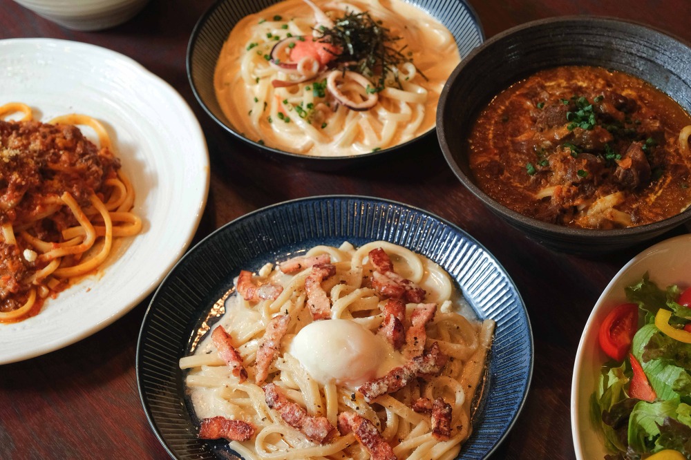 日本一コシの強い吉田うどんを扱っている創作うどんのお店です！